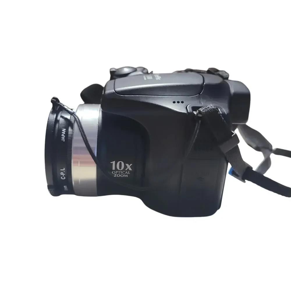 Fujifilm FinePix S700 10x Optical Zoom 7.1 Mega Pixel Digital Camera/Black